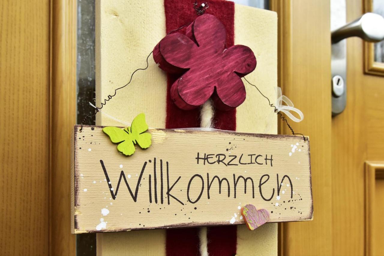 Zimmervermietung Zum Weissen Roessl Sarentino Ngoại thất bức ảnh
